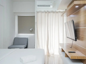 Relax And Simply Studio Apartment At Parkland Avenue