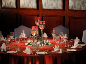 Mövenpick Hotel & Apartments Bur Dubai