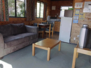 Ossies Motels and Chalets