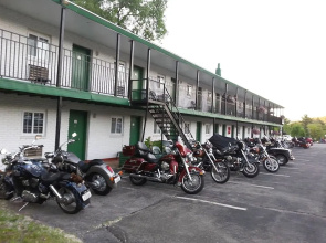Lake View Inn