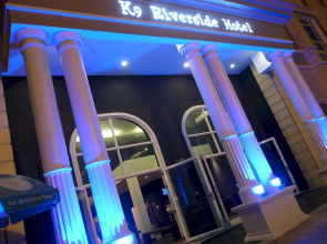 K9 Riverside Hotel