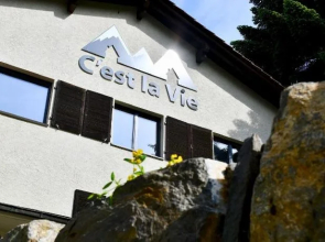 Hostel C'est la Vie