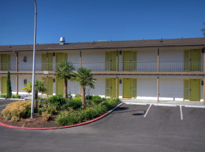 Inn at the Commons