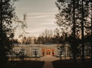 Estelle Manor