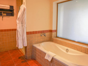 Tamra Beach Resort