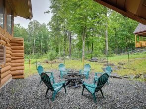 Secluded Greenville Cabin: Walk to Moosehead Lake!