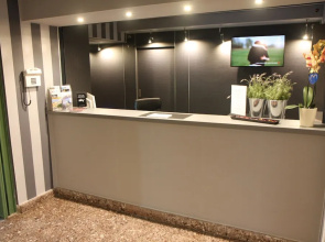 SL'otel - Budget