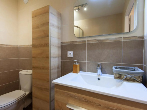 Villa Serafina Apartments