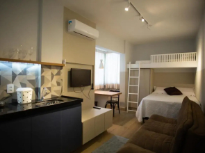 FLAT Beverly Hills 401B