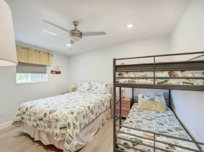 Canal-front Florida Keys Home w/ Dock!
