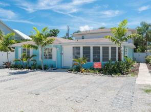 Mermaids Sunset Apartment 3