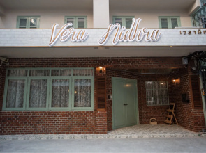 Vera Nidhra - Self check-in after 6pm