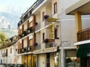 Dufour Hotel