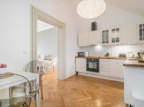 Spacious Apt at Mala Strana, Charles Bridge 3min