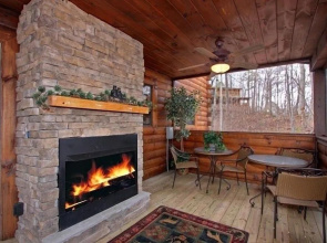 Secluded Memories 2 Bedroom Cabin by RedAwning