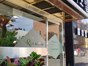 Rich Motel