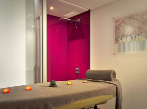 Отель 72 Sharjah