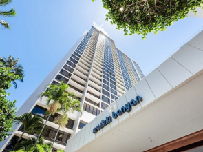 Waikiki Banyan #2801-1 by RedAwning