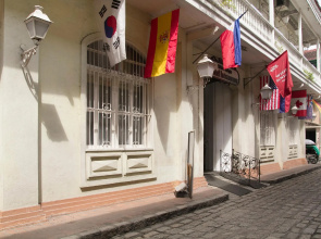 White Knight Hotel Intramuros