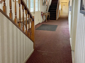 The Central Downtown Inn & Suites