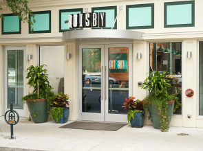 The Quisby Hotel