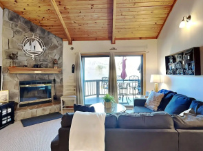 Sunplace 02 by Taylor Made Deep Creek