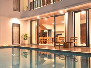 Sunset City View Villa 5 BR with a Private Heated Pool