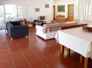 Villa Charneca