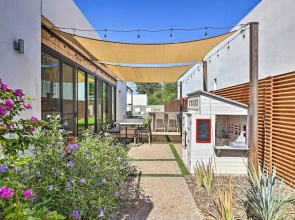 Families Welcome: Phoenix Home w/ Backyard Oasis
