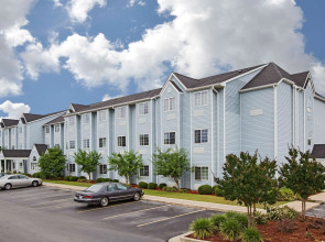 Microtel Inn & Suites by Wyndham Meridian