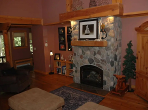 Brickyard Cottage 21 by Winfield Inn