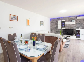 Stunning Home in Dugopolje With Outdoor Swimming Pool, Wifi and 2 Bedrooms