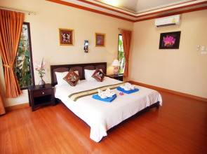 Lanta Il Mare Beach Resort