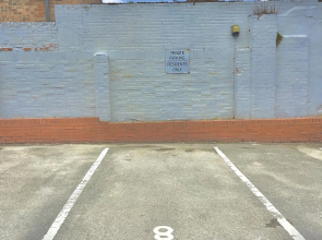 Monkbridge Mews Apartment