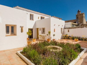 Romantic Ronda garden cottage