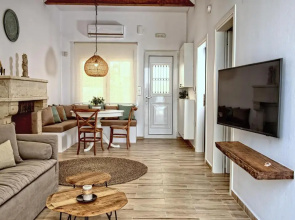 Seashell Seafront Villa