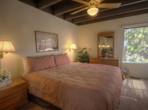 Modern Lake Village with Great Views 3 Br condo by RedAwning