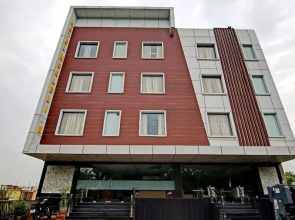 Hotel Taj Venture By Park Tree
