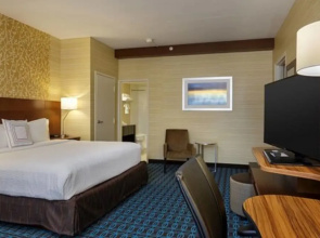Fairfield Inn & Suites Belleville