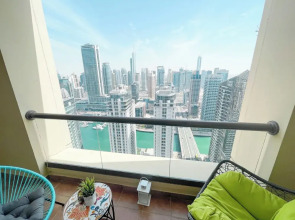 HAPPY SEASON I Amwaj apartment