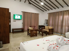 Sigiriya Cashew Palace Resort