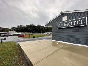 Blue Beach Motel