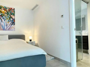 Sea View at Casa Banderas La Cala 3 bed Luxurious holiday home Padel & Gym