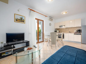 Apartments Klaudio 634