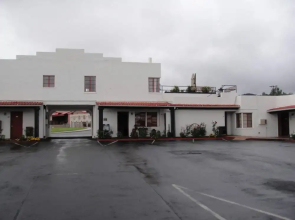 Apache Lodge