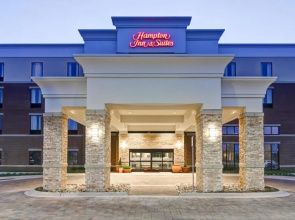 Hampton Inn & Suites Erie Bayfront