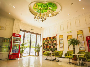 Vatica Jieshou City New Passenger Transport Center Hotel