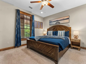 Penthouse Eagle View for 12!