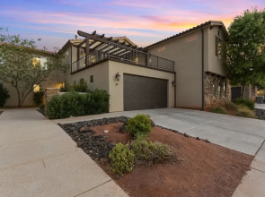 Elite Retreat #87 7 Bedroom Townhouse