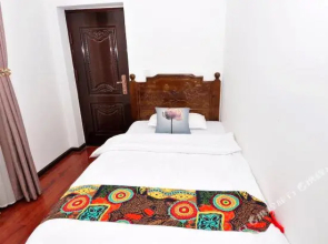 Gantong Courtyard Hotel